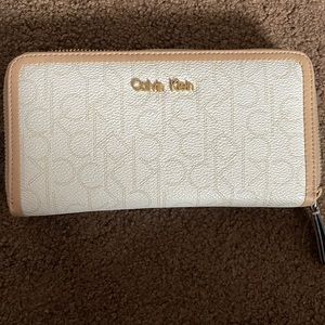 Very good condition and lightly used Calvin Klein wallet